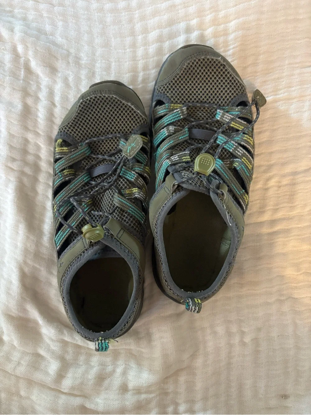 Chaco Kids' Outcross 2 sneakers, featuring a green and teal mesh size 3